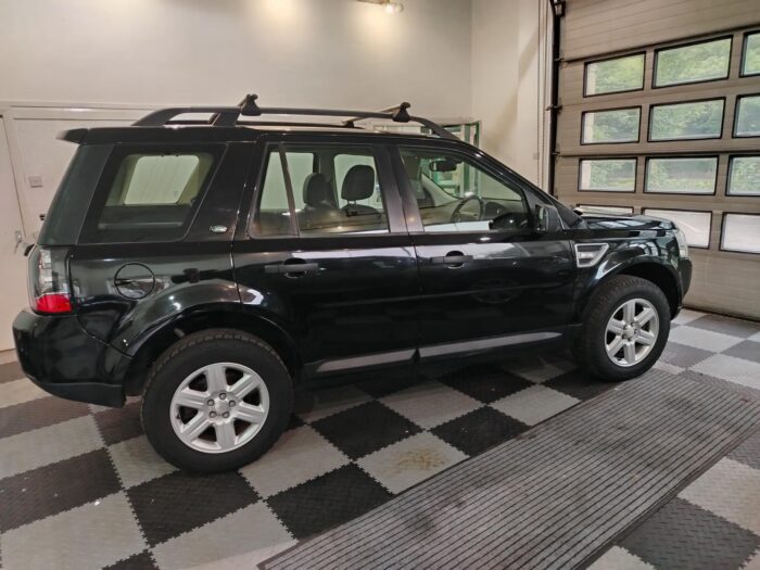 LAND ROVER FREELANDER 2 GS AUTO 2014 - Image 2