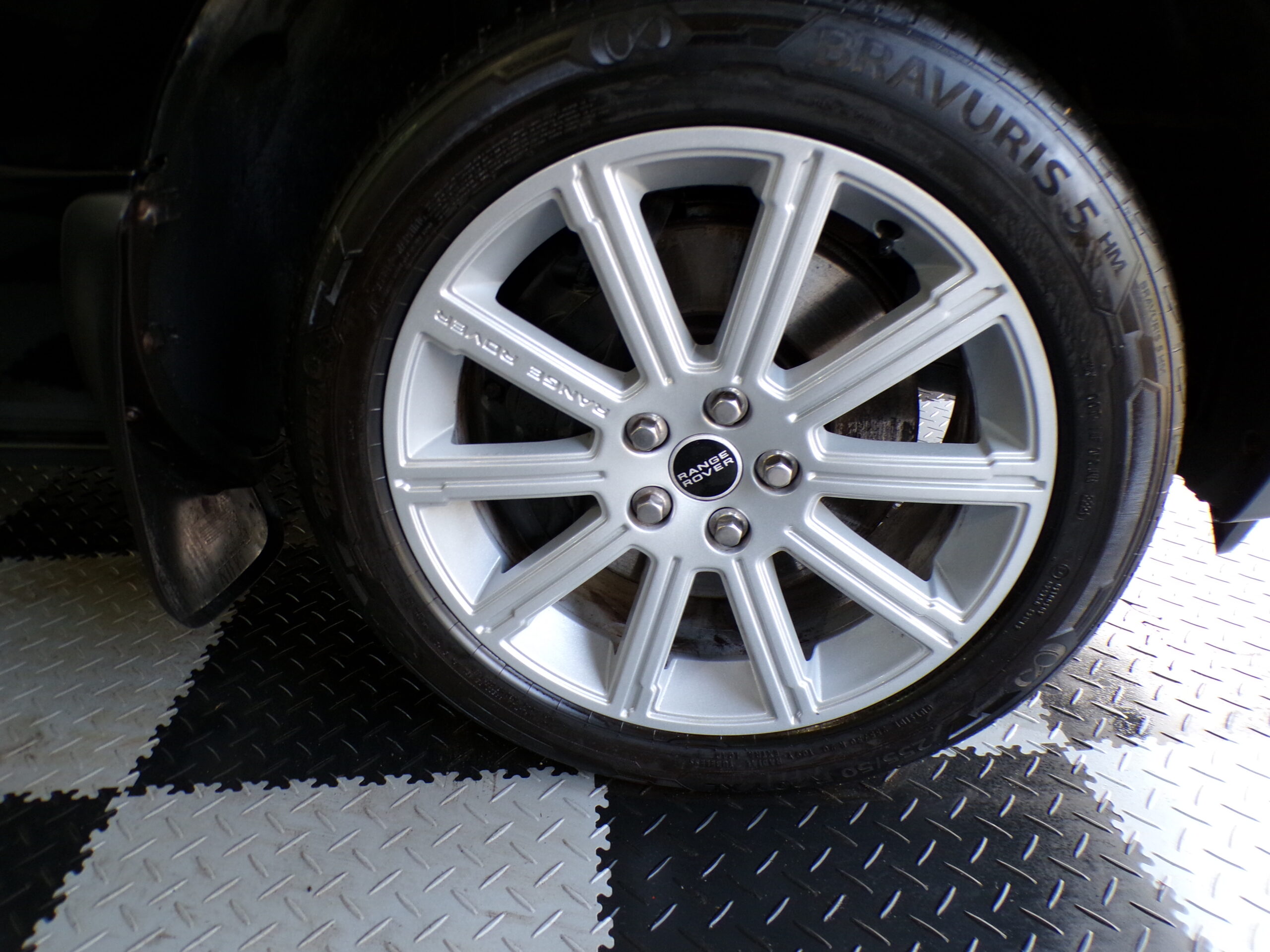 RANGE ROVER VOGUE 4.4 V8 - Image 8