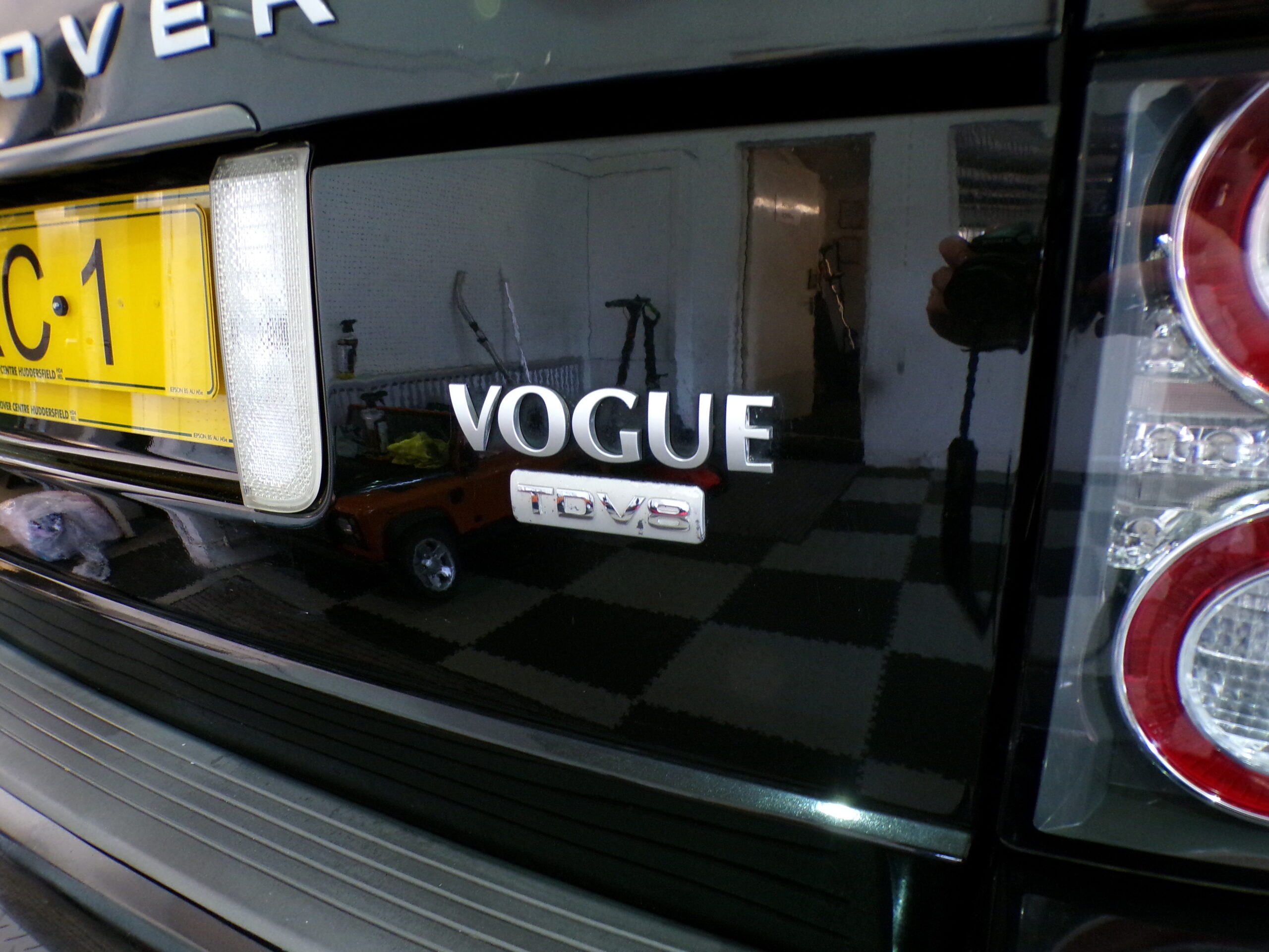 RANGE ROVER VOGUE 4.4 V8 - Image 4