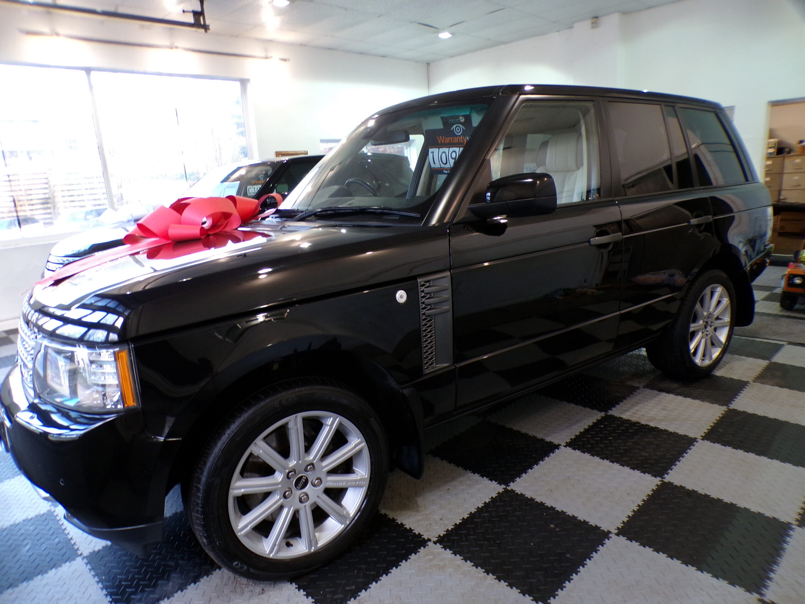 RANGE ROVER VOGUE 4.4 V8 - Image 5