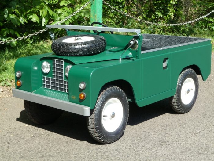 Childs Electric Powered Land Rover
