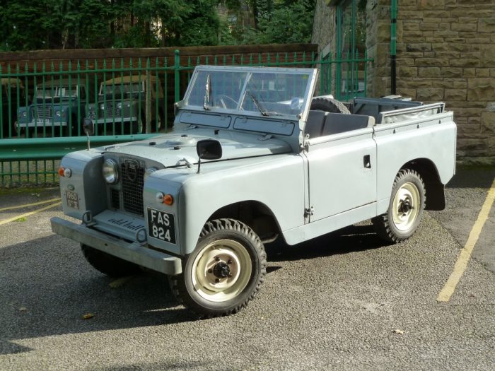 FAS 824 - 1960 Land Rover Series IIA