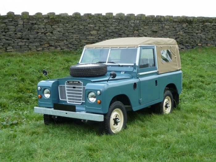 1974 Land Rover Series 3 Soft Top - Galvanised Chassis