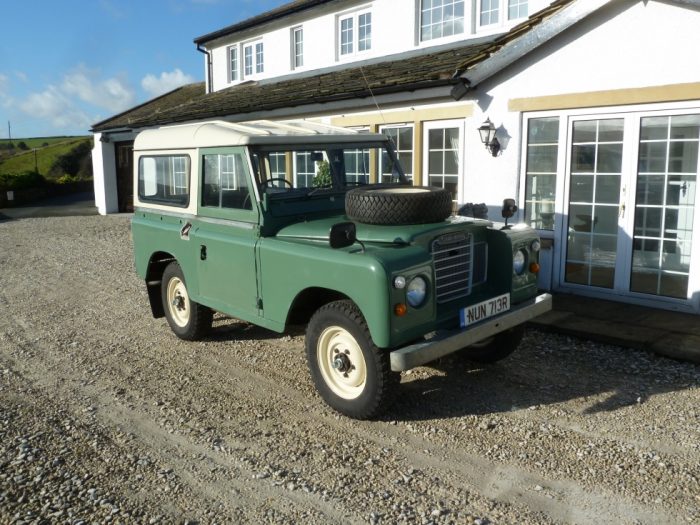 1977 Land Rover Series 3 - 7 seater