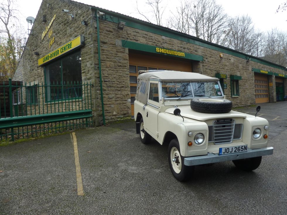 1975 Land Rover Series 3 - Soft Top