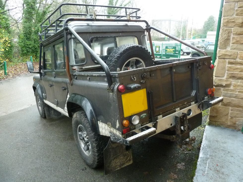 Lara Croft Tomb Raider - 110 Double Cab