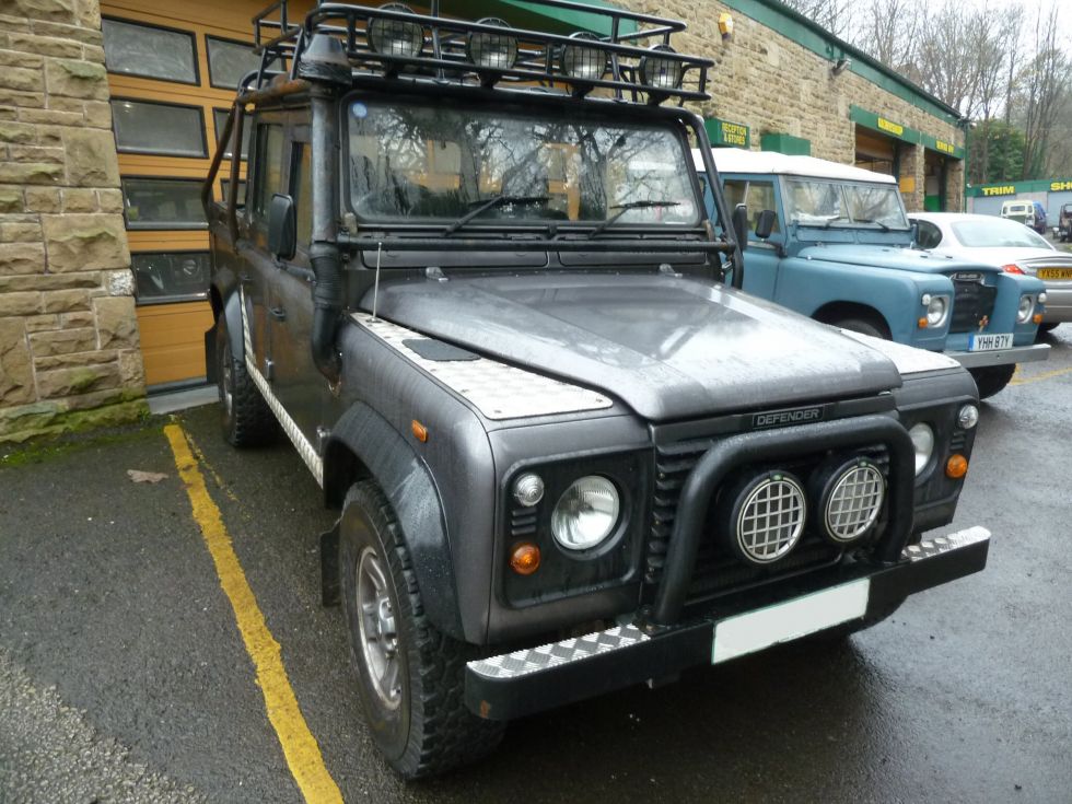 Lara Croft Tomb Raider - 110 Double Cab