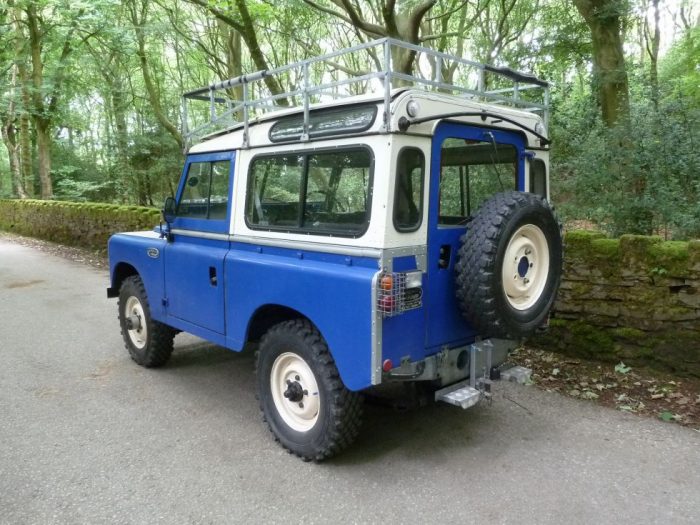 1971 Land Rover Series IIA - Searle safari