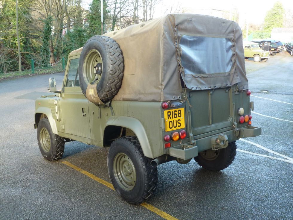 Land Rover 90 Soft Top - Wolf