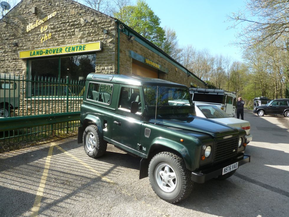 New Arrival – 1995 90 Defender County Station Wagon – Epsom Green