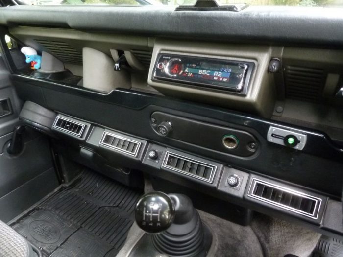 1986 Land Rover Defender 90 CSW