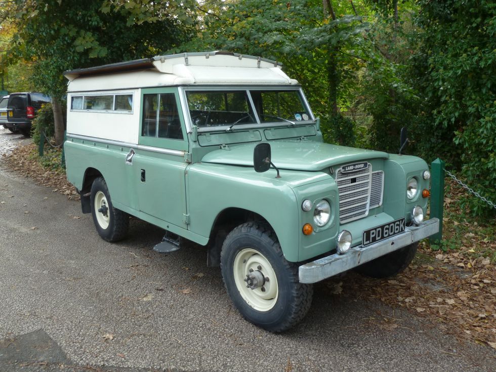 New Arrival – Very rare 1972 Land Rover Carawagon