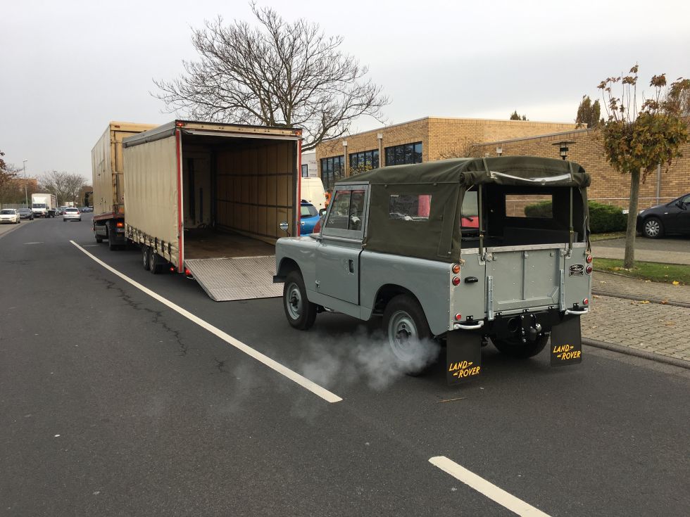 1960 LHD Land Rover Series II – On it’s way to new owner in Germany