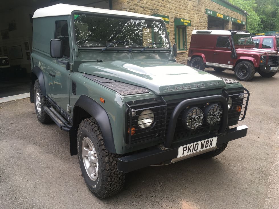 2010 Defender 90