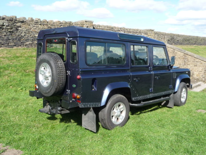 2006 Land Rover 110 - 9 seater XS