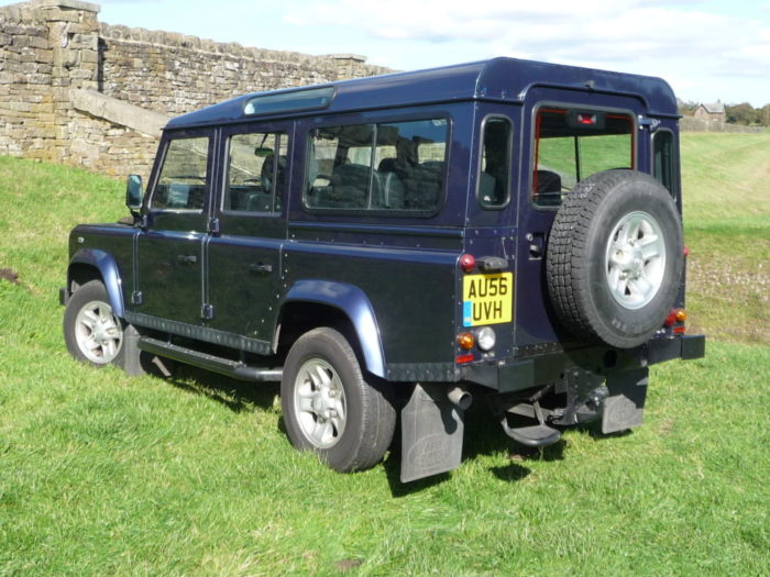 2006 Land Rover 110 - 9 seater XS