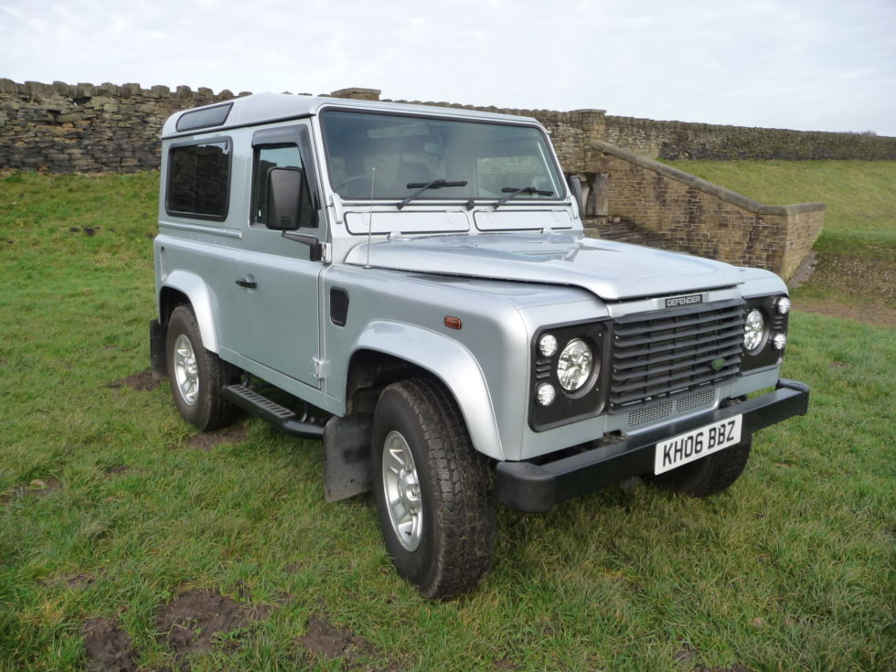Land Rover Defender automatic