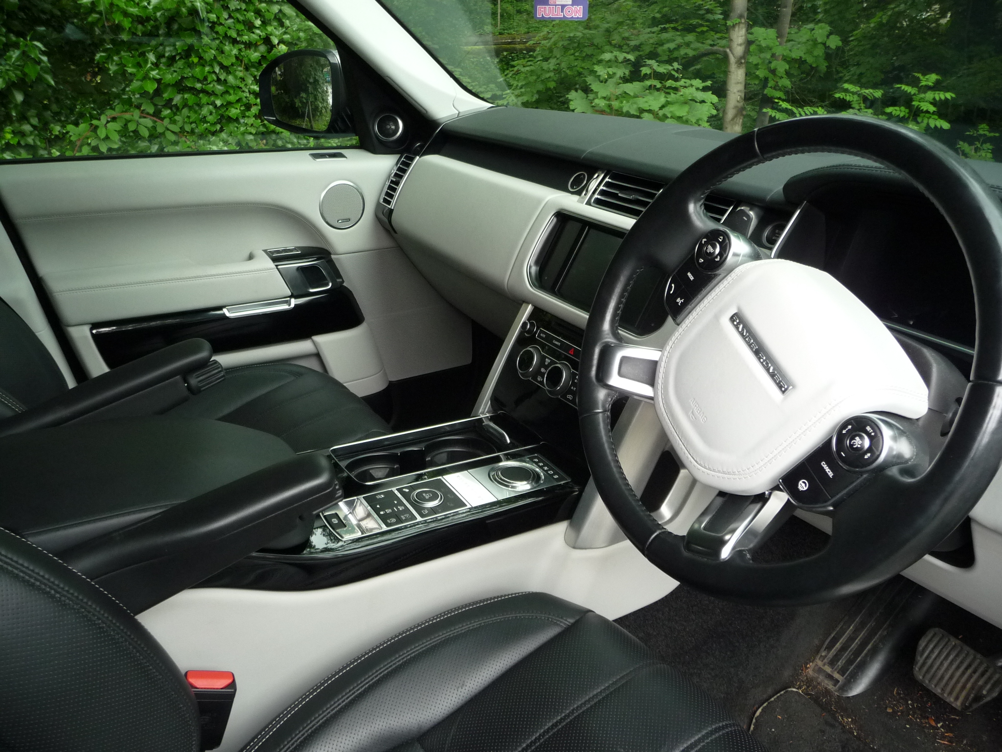 2014 Range Rover Vogue SE Auto