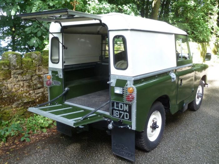 1966 Land Rover Series 2A