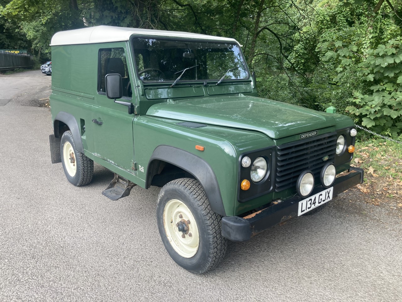 L134 GJX – 1993 Defender 90 – Available as is or refurbished to your own  specification
