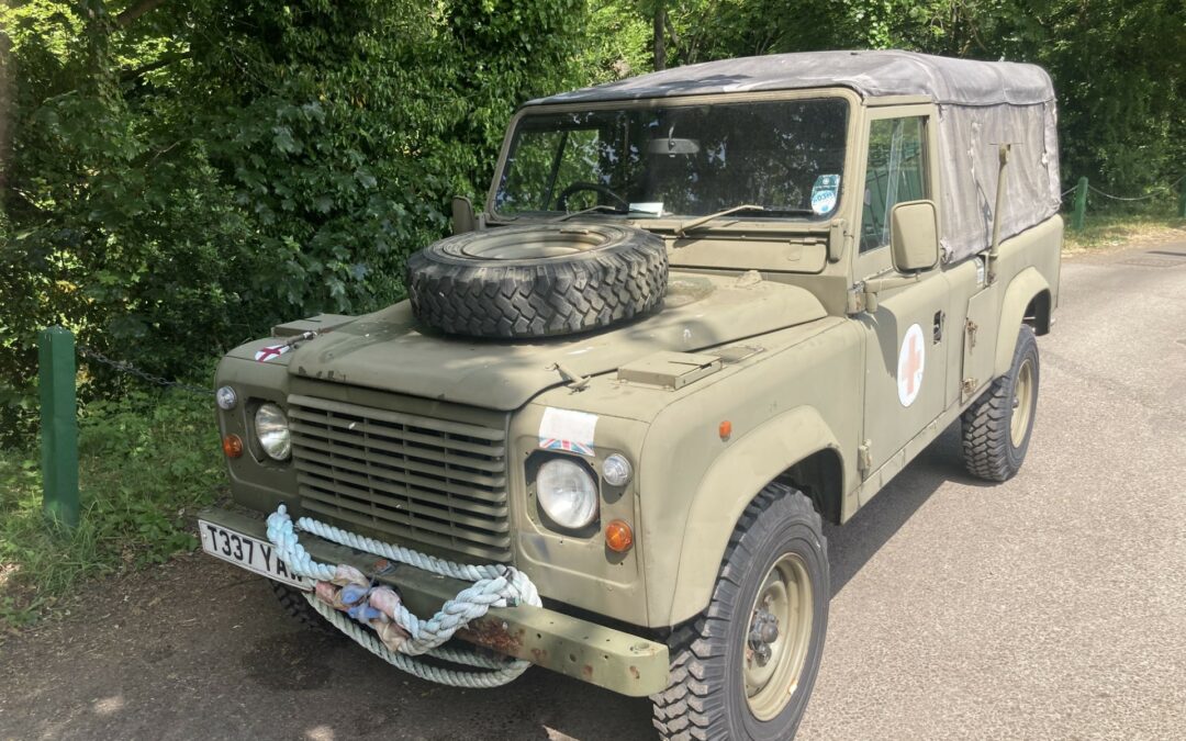 New arrival – 1995 Defender 110 – X MOD – 40,000 miles from new !!