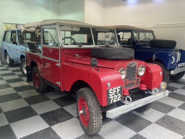 New Arrival – 1955 Land Rover Series 1 – “Mabel” – all the way from Spain !
