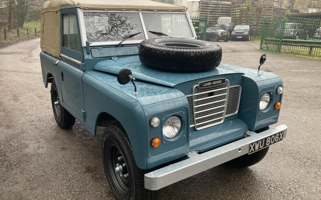 Series 3 Land Rover Soft top – purchased by Paul in Gloucestershire